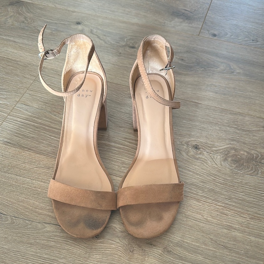 A New Day Women's Tan Sandals